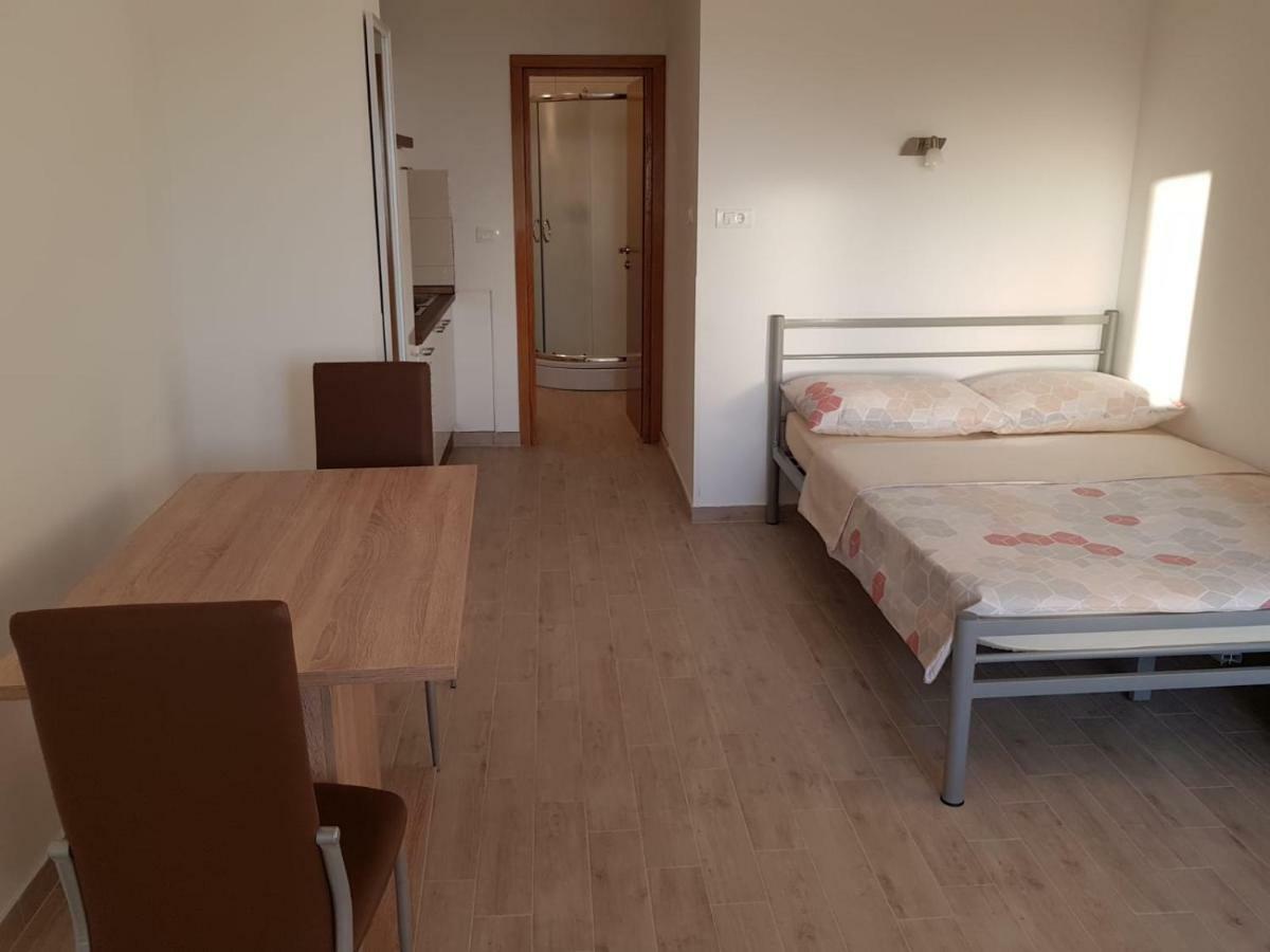 Studio Apartment Matija Podstrana Luaran gambar