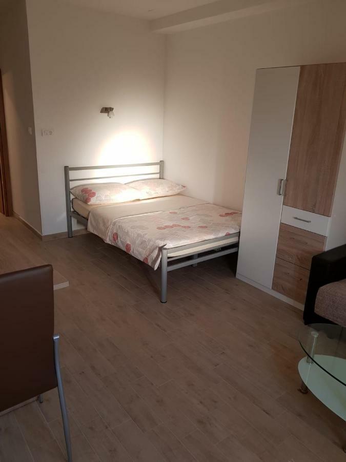 Studio Apartment Matija Podstrana Luaran gambar