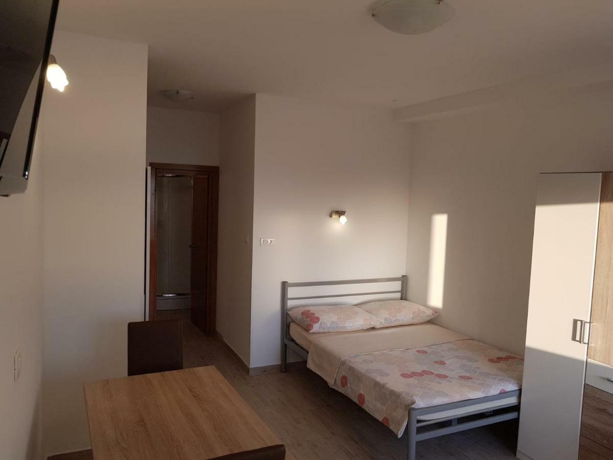Studio Apartment Matija Podstrana Luaran gambar